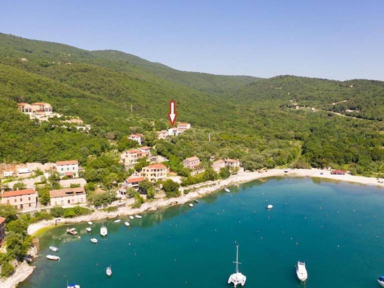 Apartment with yard, barbeque & patio | Sea view in Labin