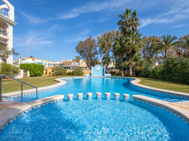 Pleasant holiday apartment with patio, garden & pool | Next to the beach | Pets are welcome — photo 2