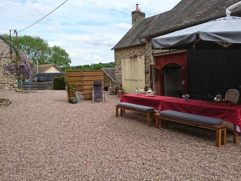 House with barbecue, patio & yard | Mountain view | Dogs allowed in Caen