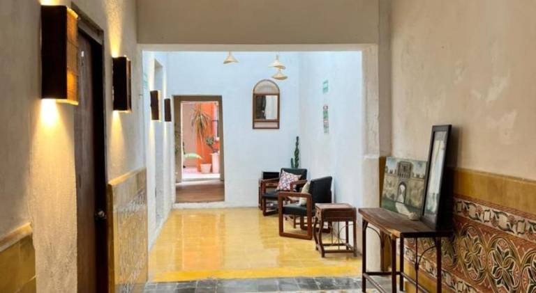 Lovely serviced apartment with yard & patio | Pets allowed — photo 4