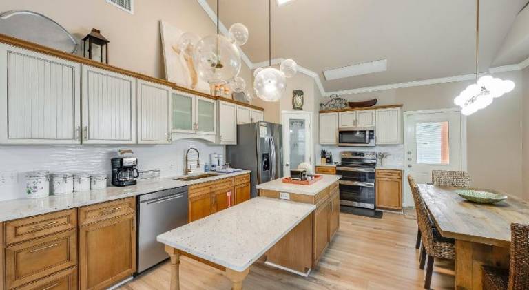 Vacation home | Beach nearby | Pet-friendly — photo 4