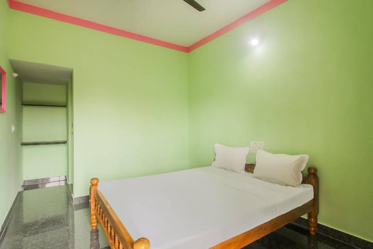 SPOT ON 45887 Yeshwitha Residency
