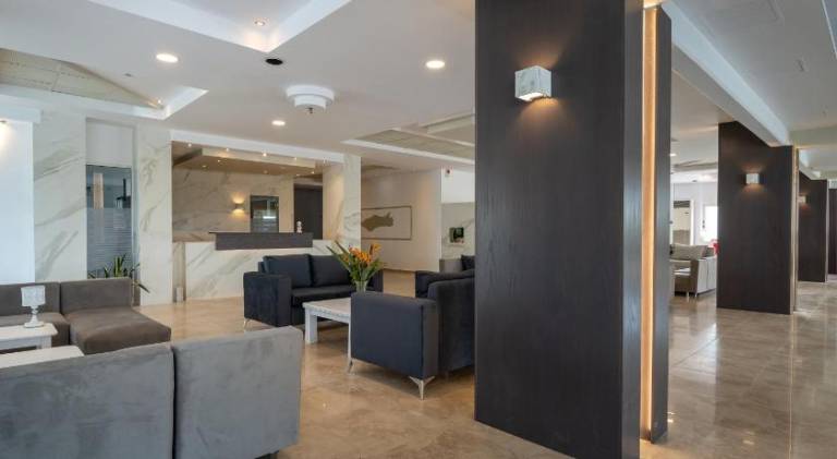 Beautiful serviced apartment with jacuzzi, yard & grill | Dogs allowed — photo 4