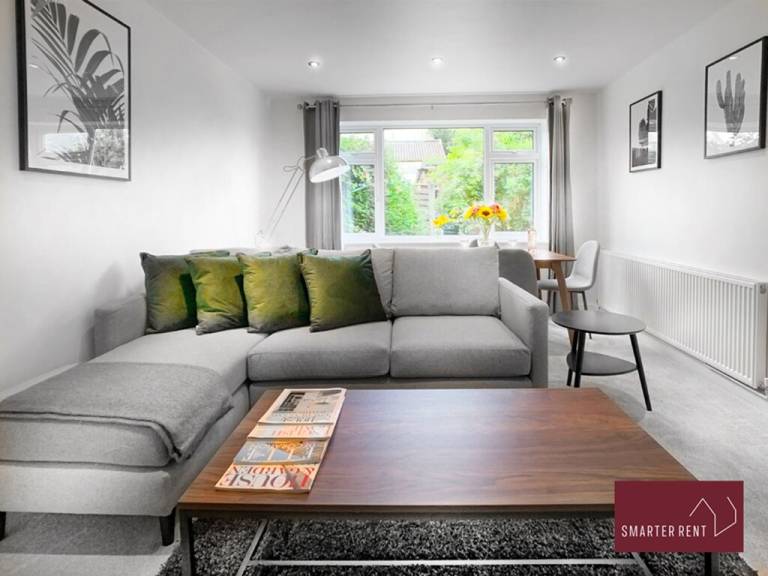 Cottage Ascot