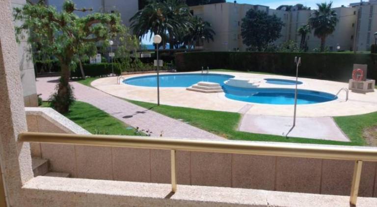 Holiday apartment with garden, terrace & barbeque | Next to the beach | Pets allowed — photo 4