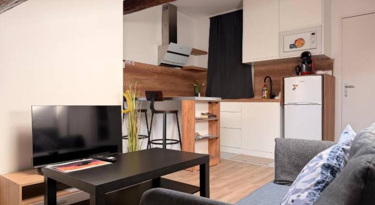 Rental apartment with 1 room for 3 persons in Woippy