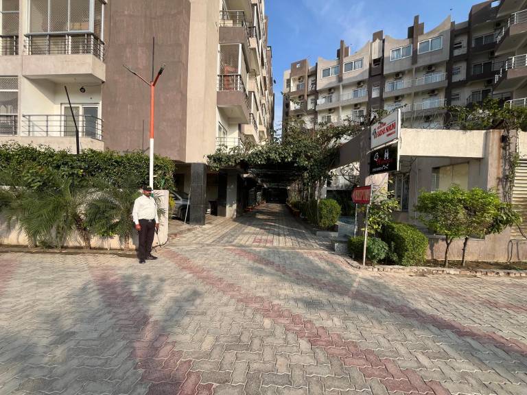Hotel Shri Radha Nikunj Vrindavan