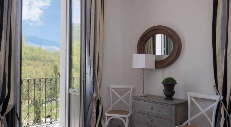 Vacation home with yard, terrace & BBQ | Suitable for remote work — photo 3