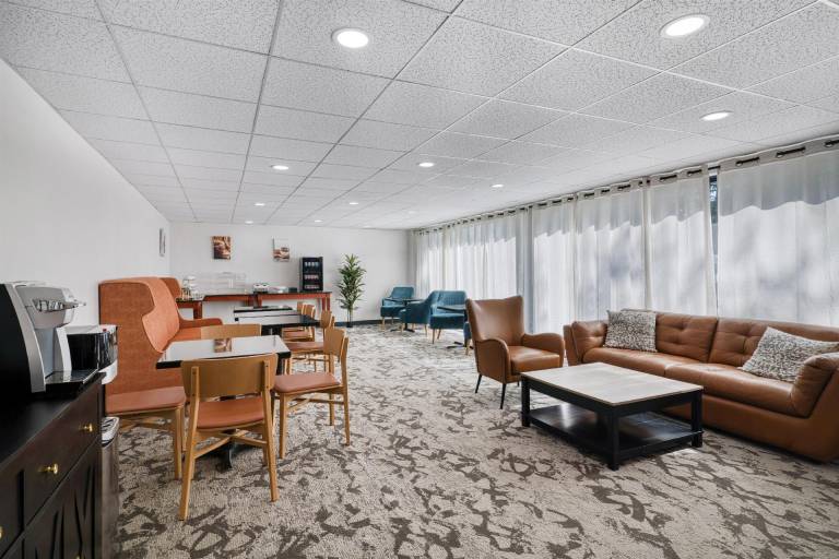 Baldwin Inn & Suites, SureStay Collection by Best Western — photo 2
