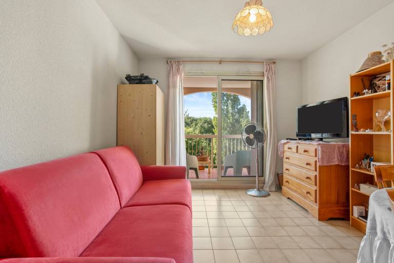 Beautiful apartment with yard, pool & fast internet | River view | Dogs allowed — photo 5