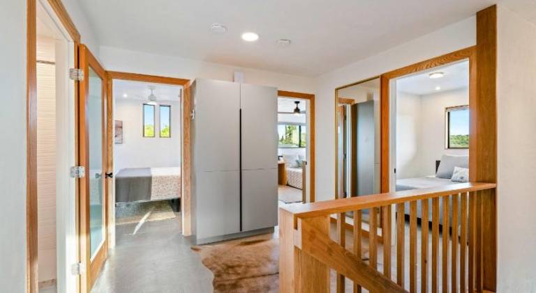 Cedar House - Pickleball, Saltwater Pool, Sauna — photo 5