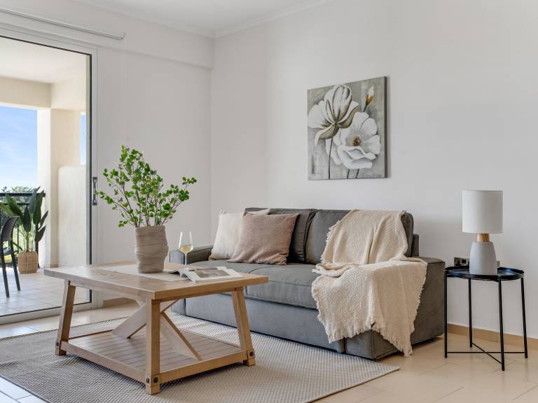 Apartment  Chloraka