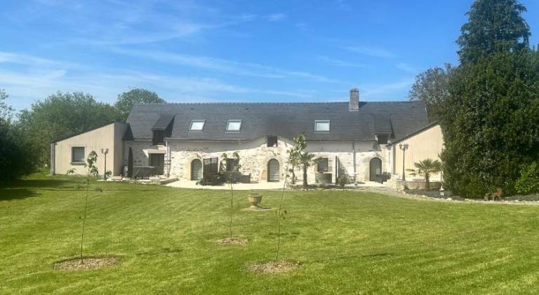 Pleasant house with yard, terrace & barbecue | Dogs allowed in Pontivy