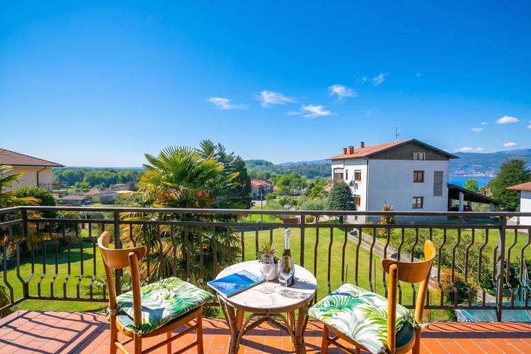 Appartamento vacanza Travedona-monate