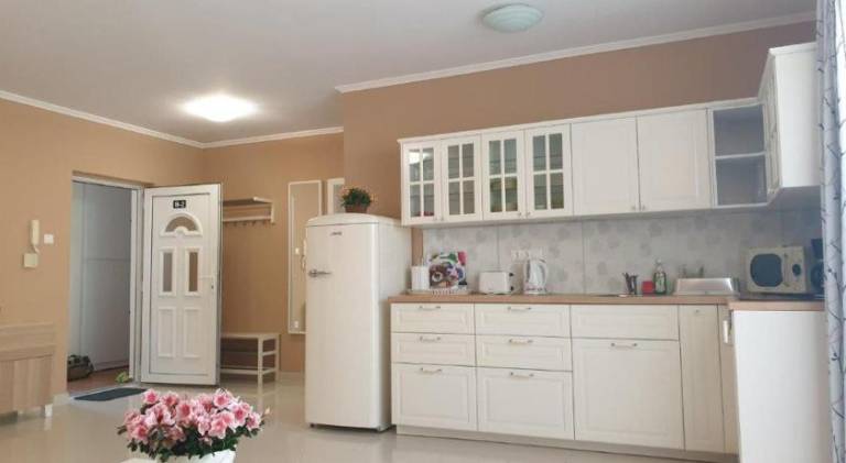 Apartman  Tihányvár