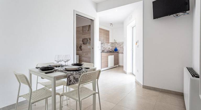 Pleasant villa with yard, BBQ & pool | Pet-friendly — photo 4