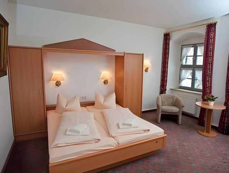 Schwerter Schankhaus & Hotel in Meissen