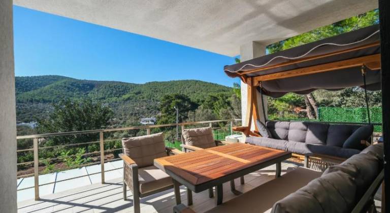 Fully equipped house with pool, terrace & garden | Perfect for remote work | Pets are welcome — photo 4