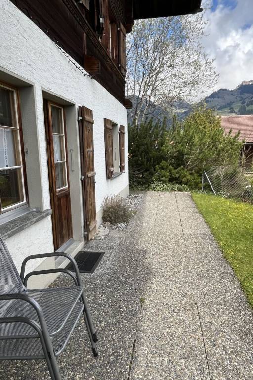 Holiday apartment with yard & patio — photo 5