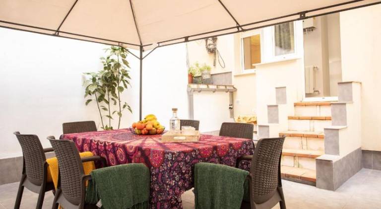 Lugar especial, gran patio, junto al ayuntamiento in Bilbao