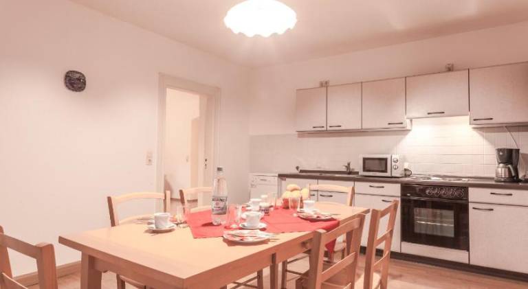 Apartment with barbeque & terrace — photo 4
