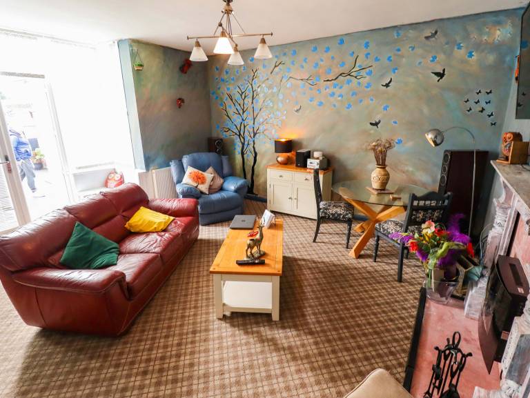 Family-oriented cottage with jacuzzi, barbeque & yard | Beach view | Close to the beach | Dogs allowed — photo 4