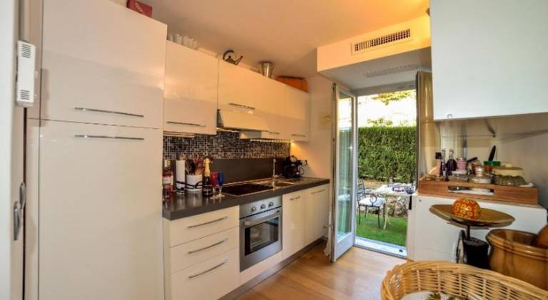 Rental apartment with pool, sauna & yard — photo 4