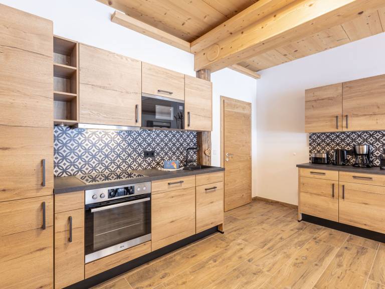 Apartment with sauna & patio — photo 4