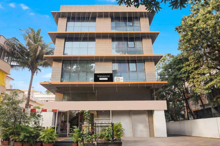 Super Townhouse Hadapsar Formerly Savali Inn