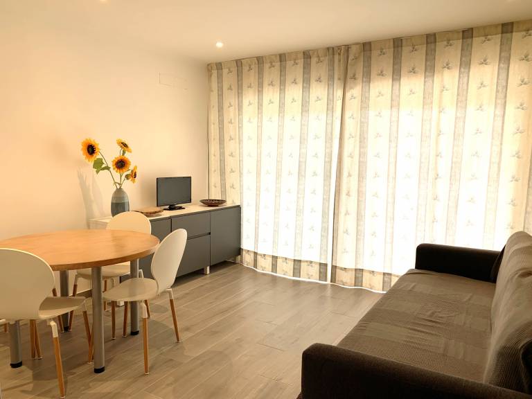 Charming holiday apartment with garden, terrace & BBQ | Beach nearby | Dogs allowed — photo 2