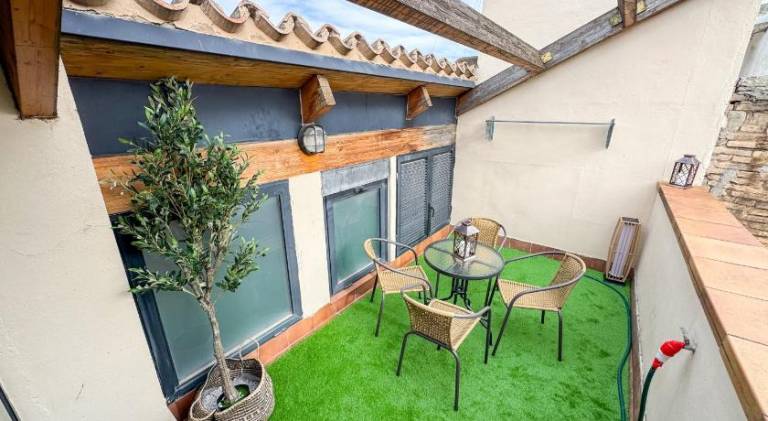 Lovely apartment | Near Cathedral-Basilica of Our Lady of the Pillar | Pets allowed — photo 5