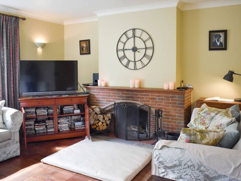 Cottage with grill & garden | River view — photo 3