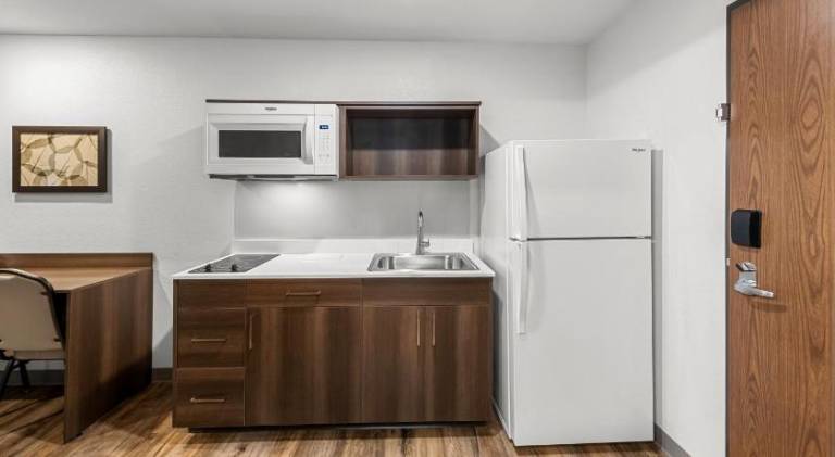 WoodSpring Suites Kansas City Airport — photo 5