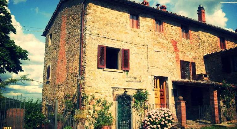 Vacation home with private pool, garden & hot tub in Gaiole in Chianti