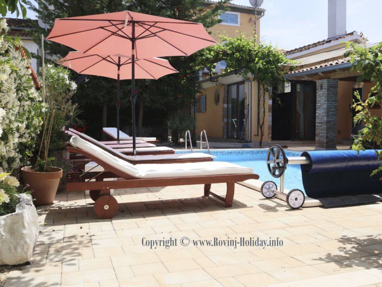 Fully equipped house with terrace, yard & private pool | Dogs allowed in Rovinj