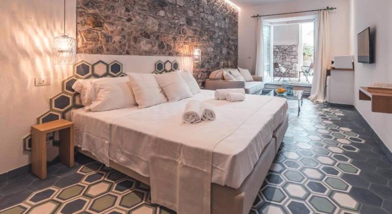 Medousa Suites — photo 2