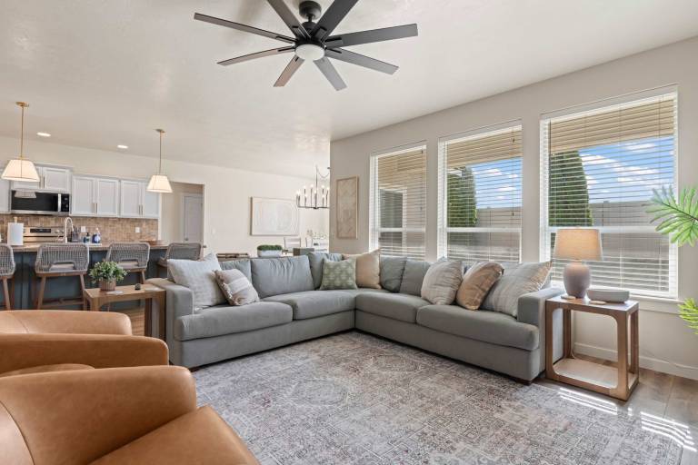 Vacation home with yard | Perfect for remote work — photo 4