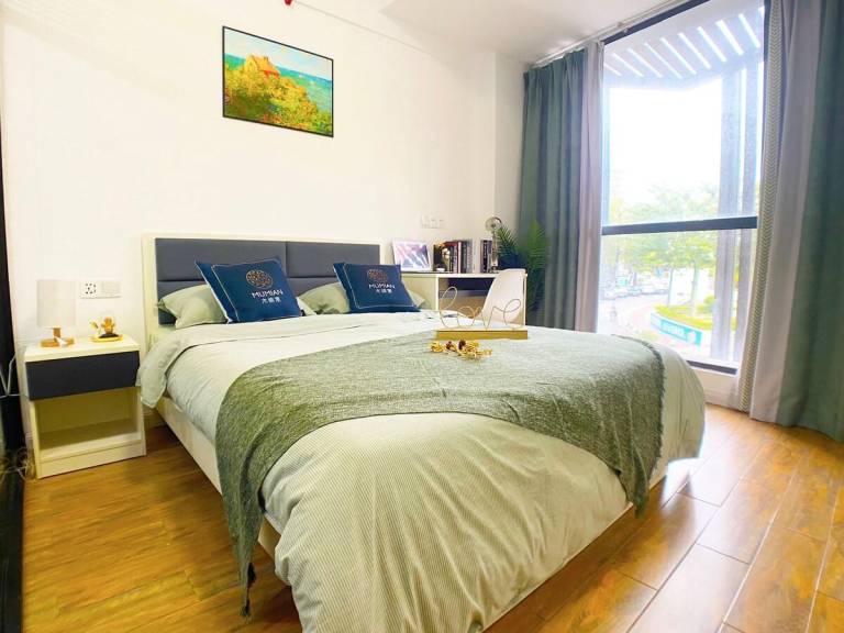 Rental apartment with yard — photo 2