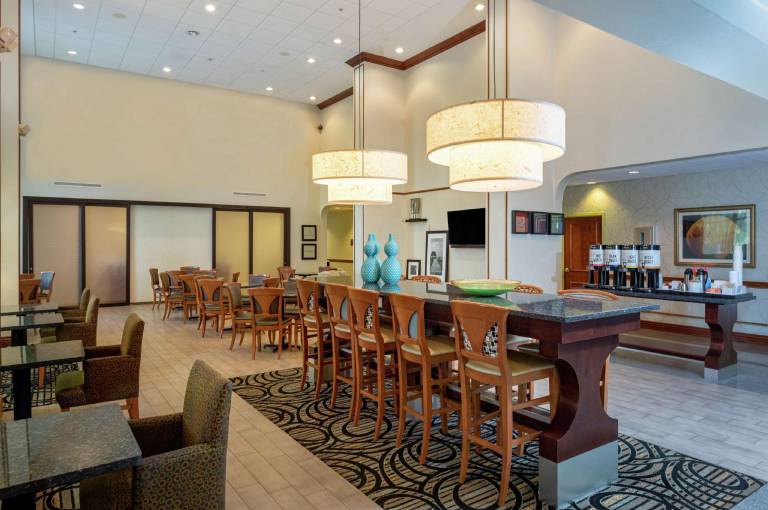 Hampton Inn & Suites Ft. Pierce — photo 2