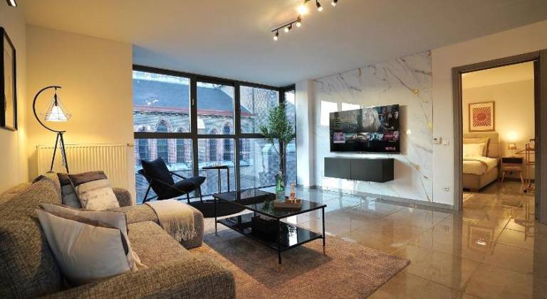 Rental apartment with patio & garden | Close to Gravensteen in Ghent