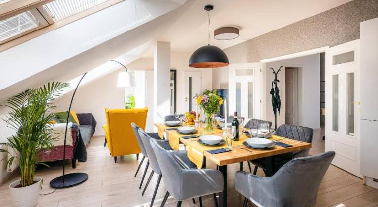 Serviced apartment with terrace | Close to Prague astronomical clock — photo 4