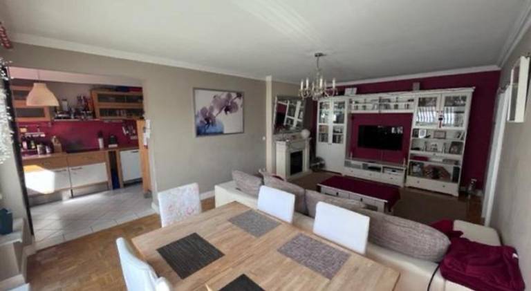 Zentrale, helle Wohnung mit Balkon! Ideal fur Messe, Business und Stadtereise — photo 2