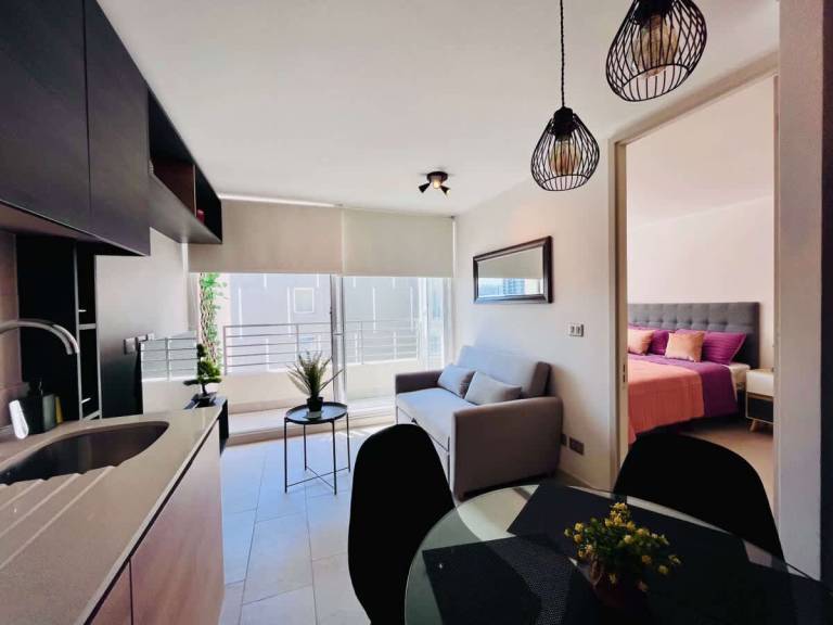 Urbano Victoria Cowork Gym Washer Wifi