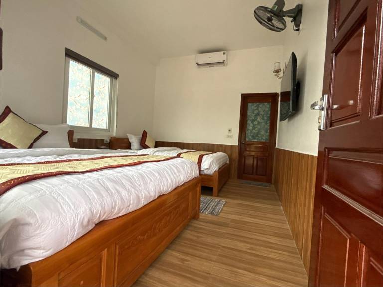 SRI RAMA RESIDENCY INDIAN RESTAURANT AND ROOMS in Hoa Lu