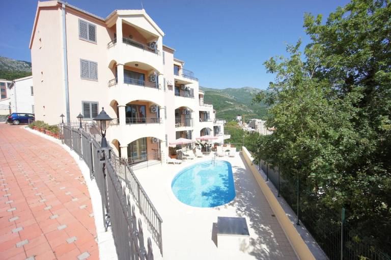 Charming rental apartment with pool & terrace | Beach nearby | Dogs allowed — photo 4