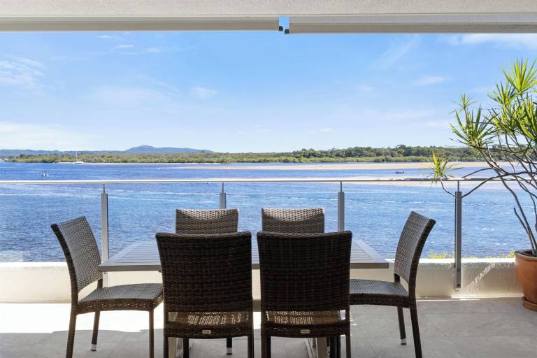 Apartment Sunshine Beach