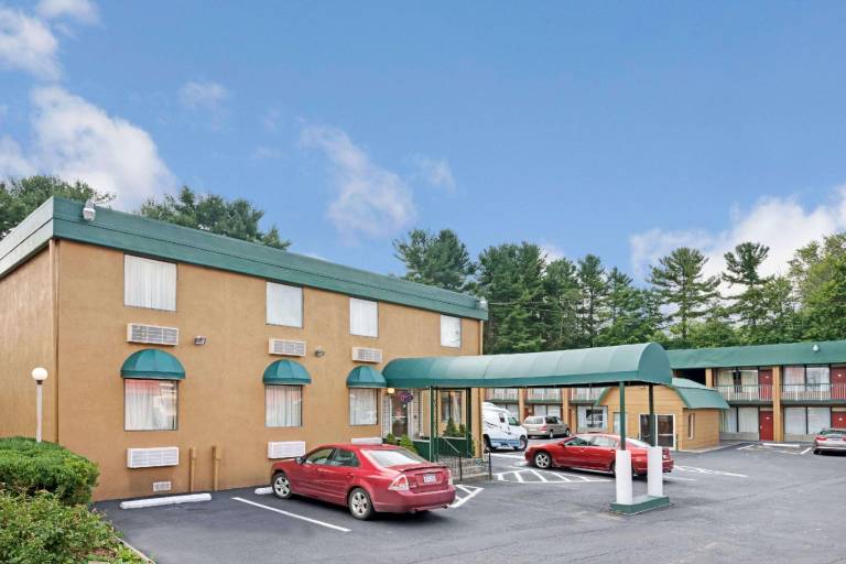 Travelodge by Wyndham Beckley in Beckley, WV