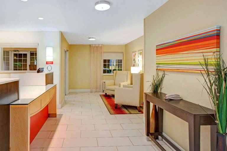 MainStay Suites Greensboro — photo 2