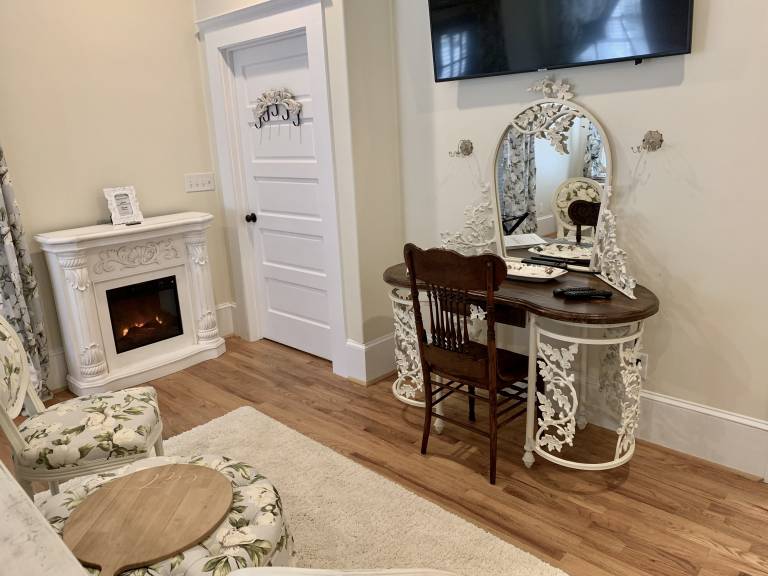Magnolia Family Suite - Bama Bed and Breakfast — photo 5