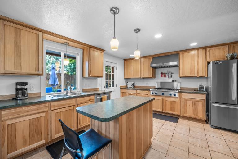 House with garden, grill & jacuzzi | Mountain view — photo 5